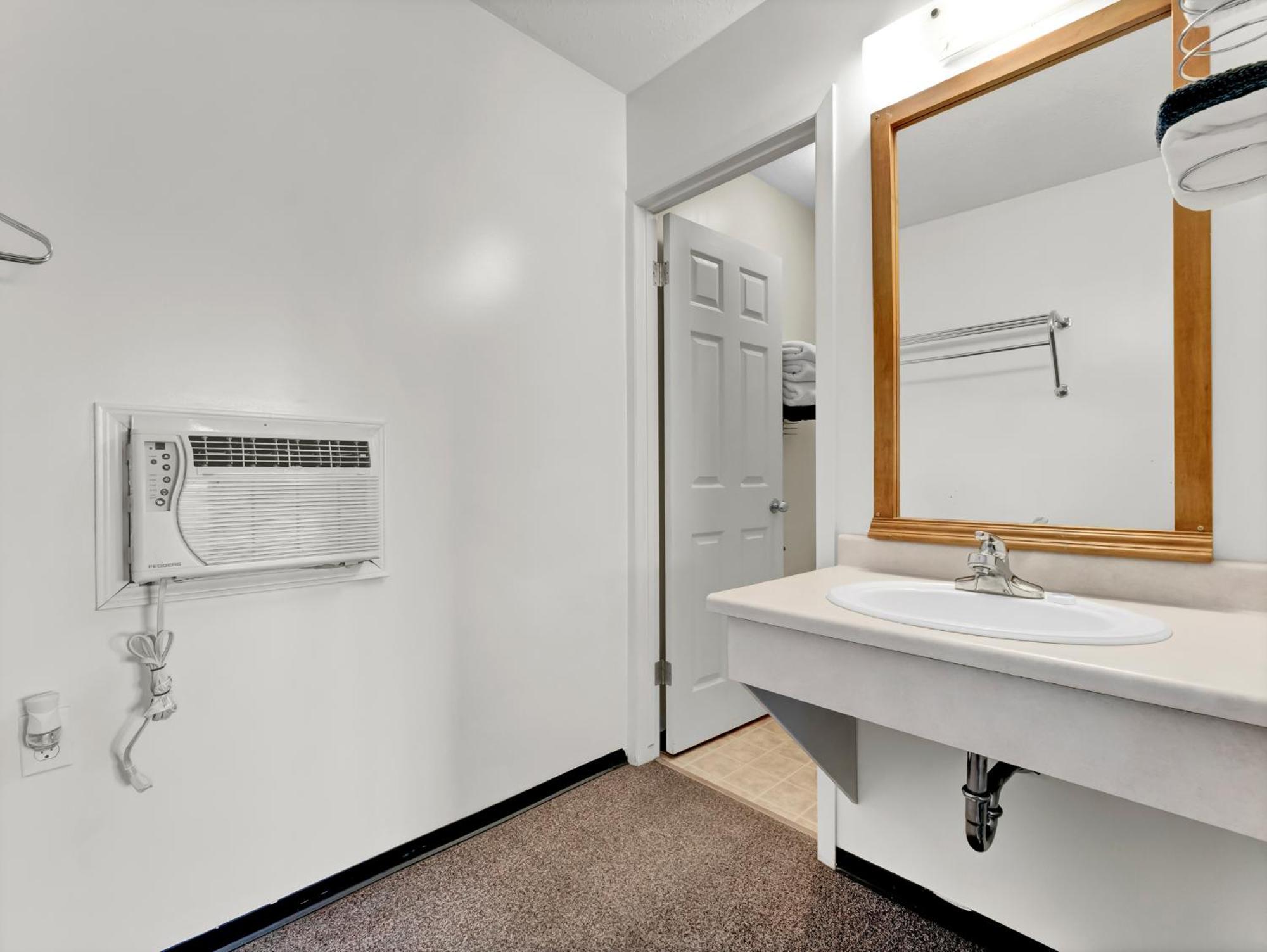 Ranchmen Motel Medicine Hat Luaran gambar